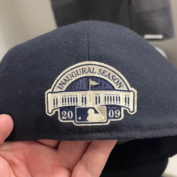 New Era Navy NY Logo Cap with World Series Patch - Picture 3 of 9